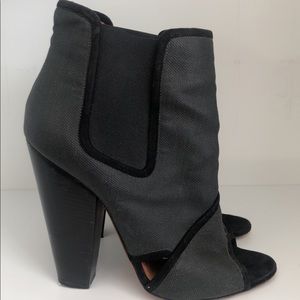 GIVENCHY ANTHRACITE OPEN TOE BOOTIE SIZE 39.5 EUR